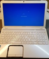 Gebrauchter Laptop mit Windows 11 - 15,6"-FHD 8 GB-RAM 500 GB-HDD
