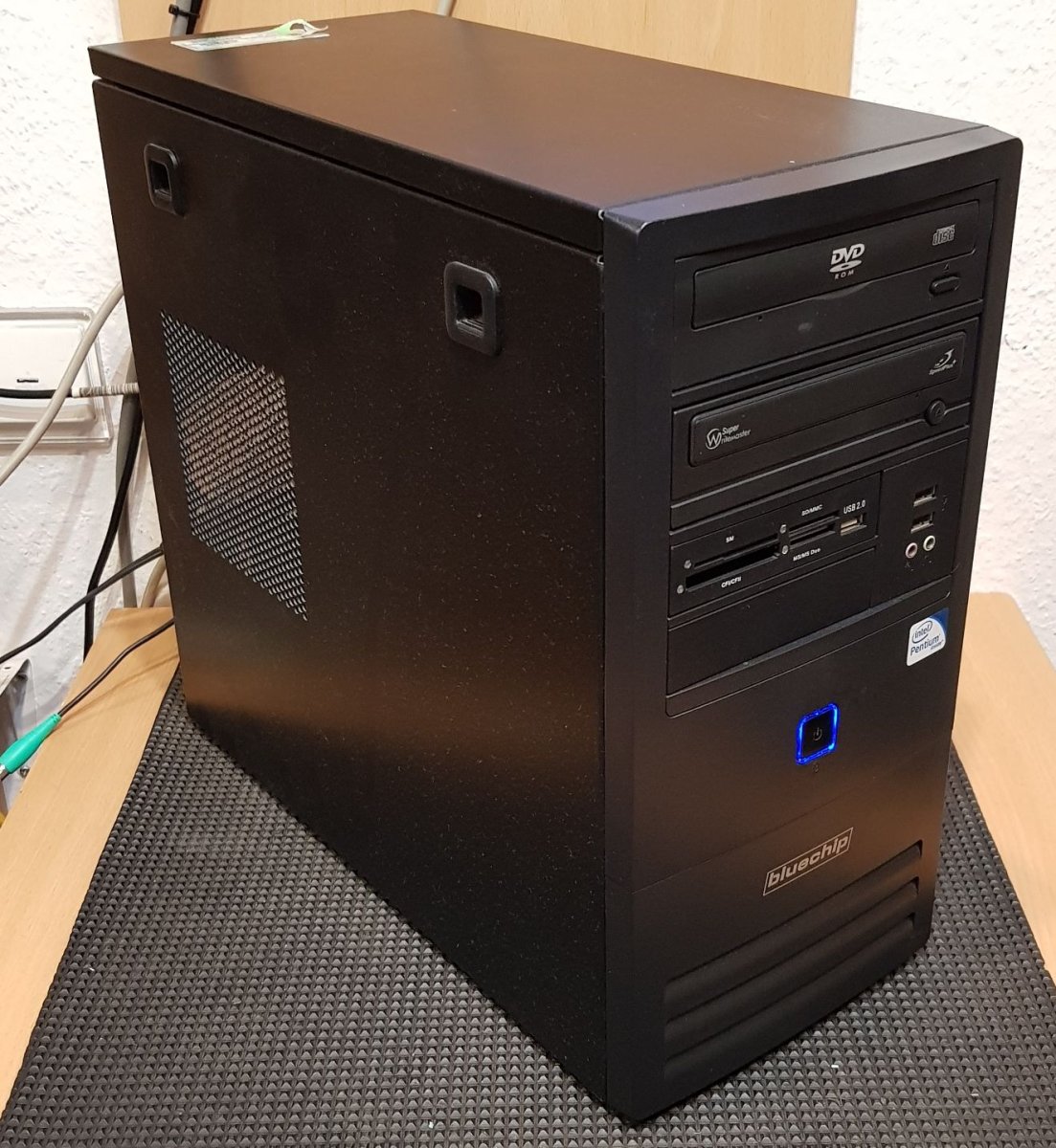 Gebrauchter Computer mit Windows XP Professional - Computer-A-und-V D