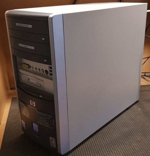 Gebrauchter Computer mit Windows XP Home - P4-3000 1,5 GB-RAM 120 GB-HDD